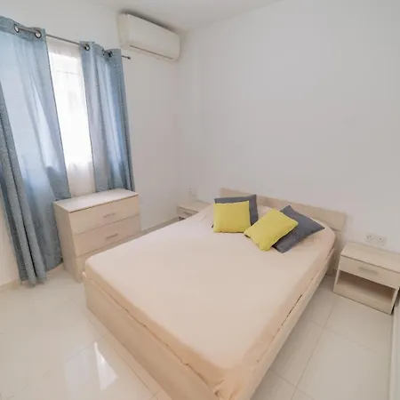 Seashells 1 Min To Seafront & Sliema *