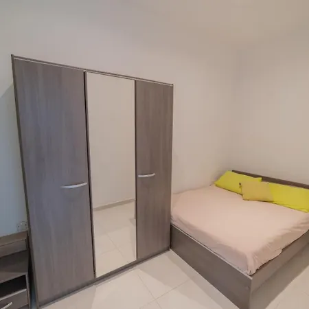 Seashells 1 Min To Seafront & Sliema