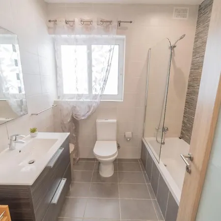Seashells 1 Min To Seafront & Sliema Διαμέρισμα *