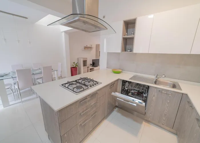 Apartman Seashells 1 Min To Seafront & Sliema