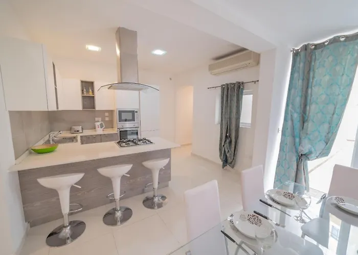 Seashells 1 Min To Seafront & Sliema * Gżira