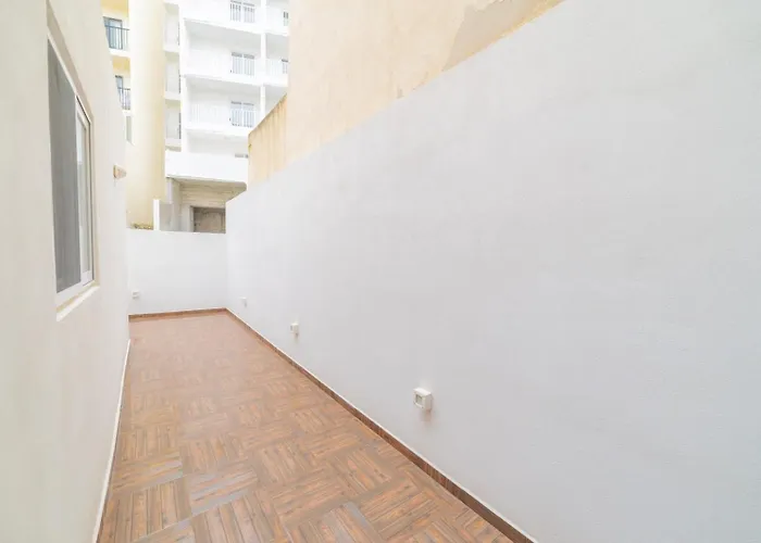 Seashells 1 Min To Seafront & Sliema Gżira